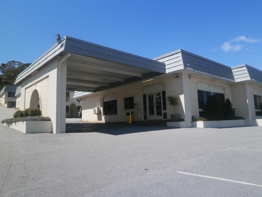 Dog Rock Motel Albany